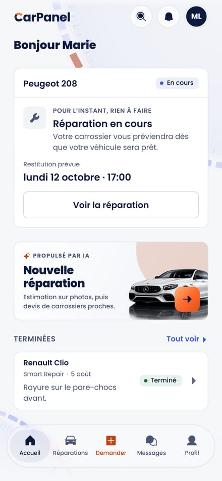 L'écran d'accueil client : votre réparation en cours, sa date de restitution et le lancement d'une nouvelle demande.